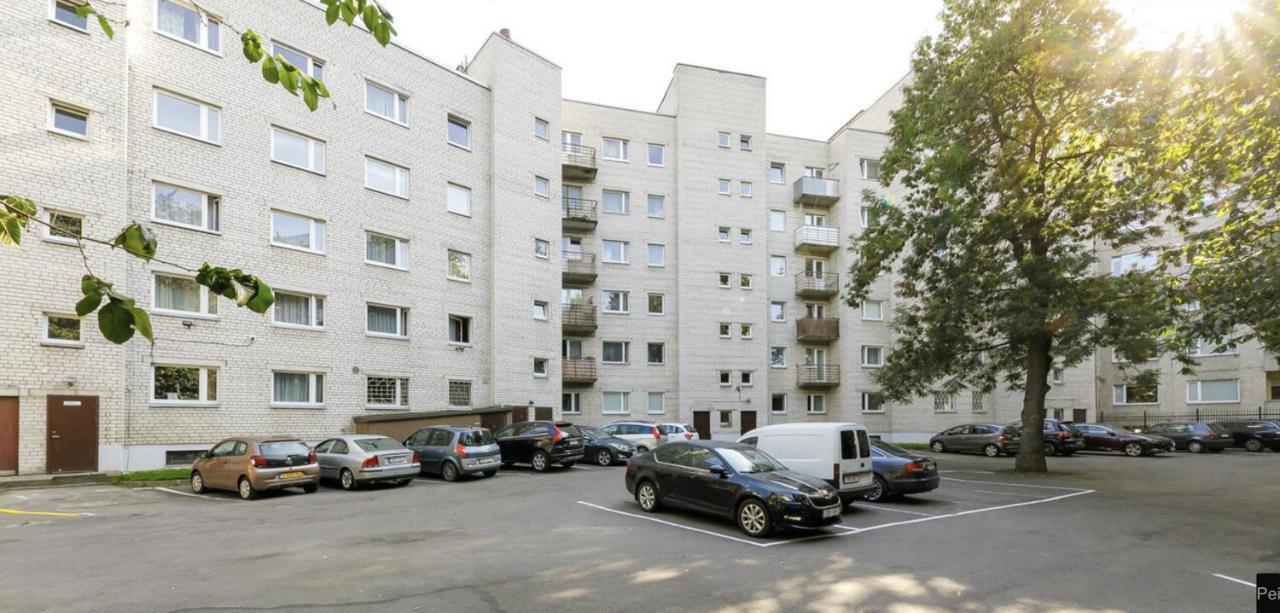 4Br Apartment In Tallinn City Centre With Free Parking Bagian luar foto